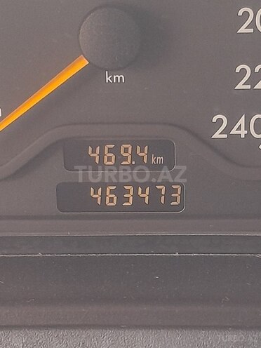 Mercedes E 200-9
