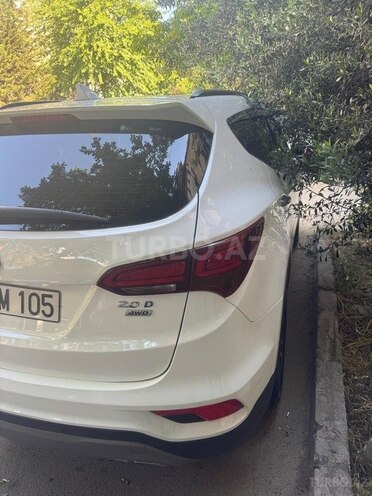 Hyundai Santa Fe-18
