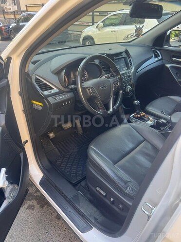 Hyundai Santa Fe-11