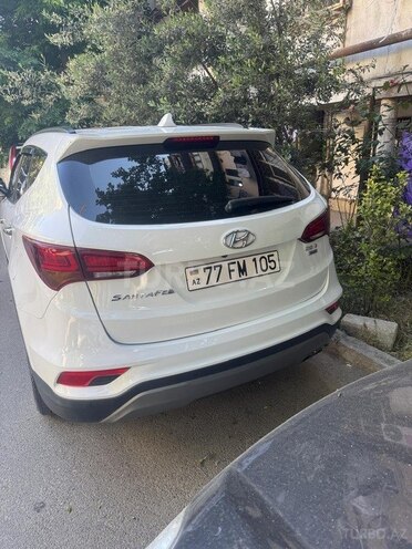 Hyundai Santa Fe-17