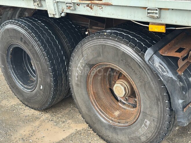 MAZ 642208-8