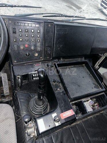 MAZ 642208-10