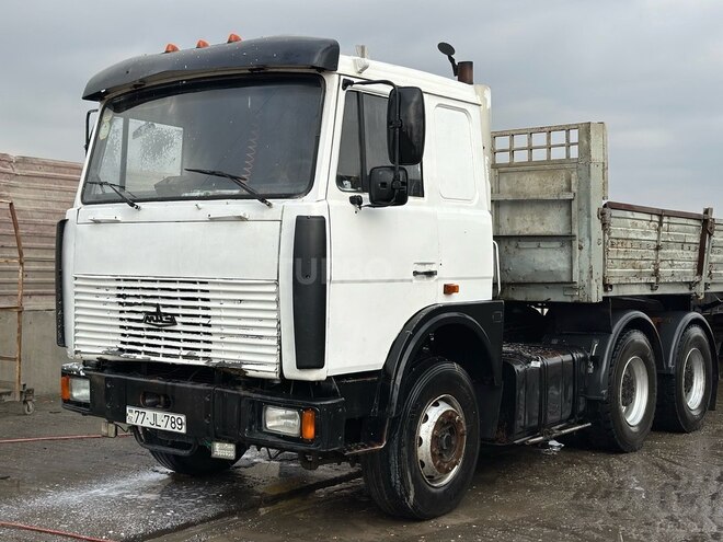 MAZ 642208-2