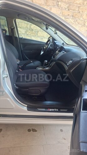 Chevrolet Cruze-6