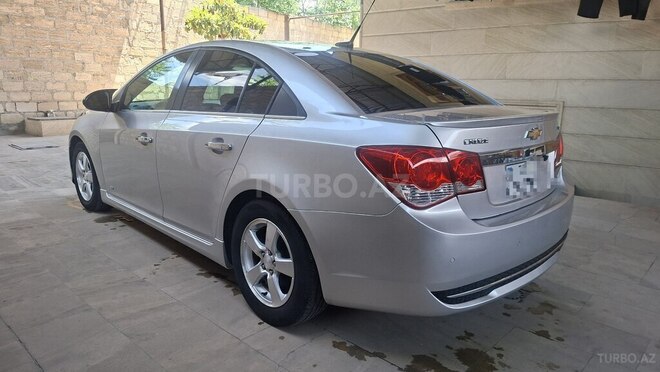 Chevrolet Cruze-10