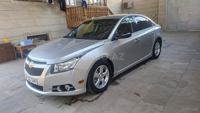 Chevrolet Cruze-13
