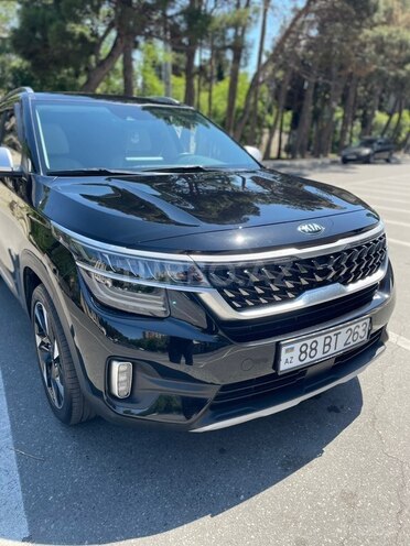 Kia Seltos-4