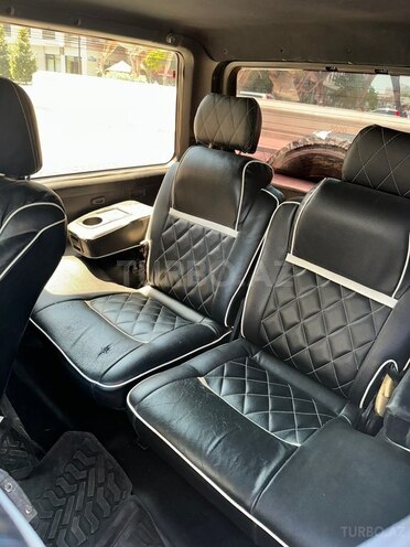 Mitsubishi Pajero-2