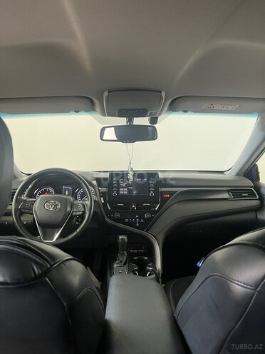 Toyota Camry-5