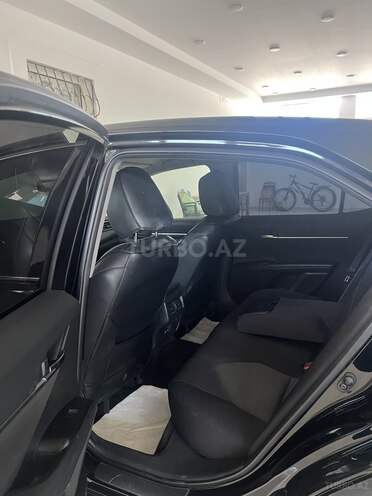 Toyota Camry-6