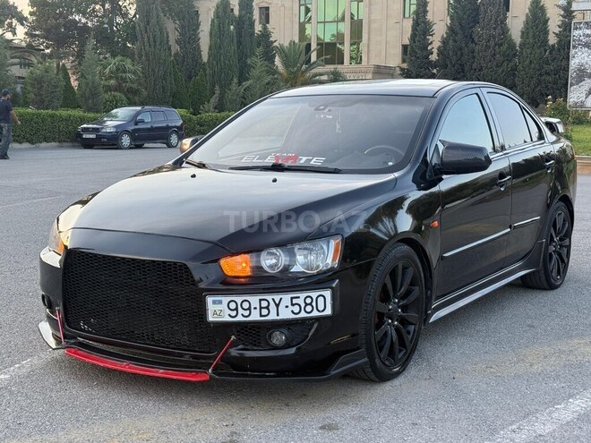 Mitsubishi Lancer-4