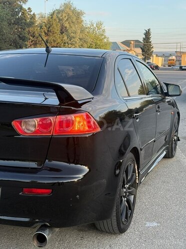 Mitsubishi Lancer-10