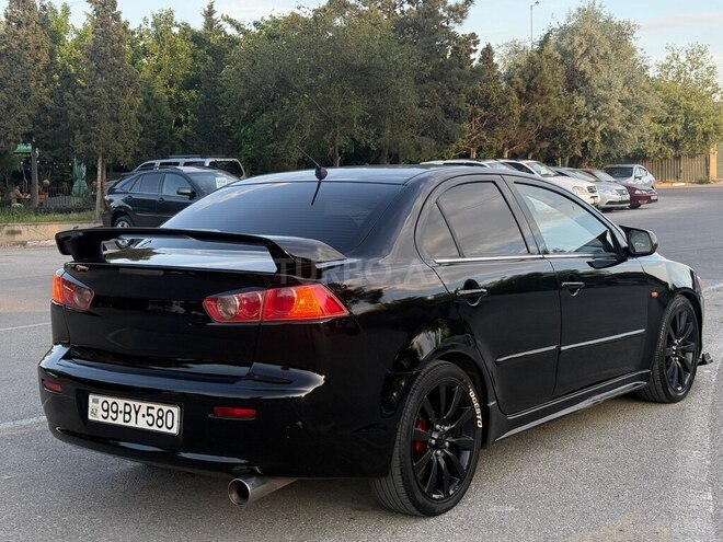 Mitsubishi Lancer-9