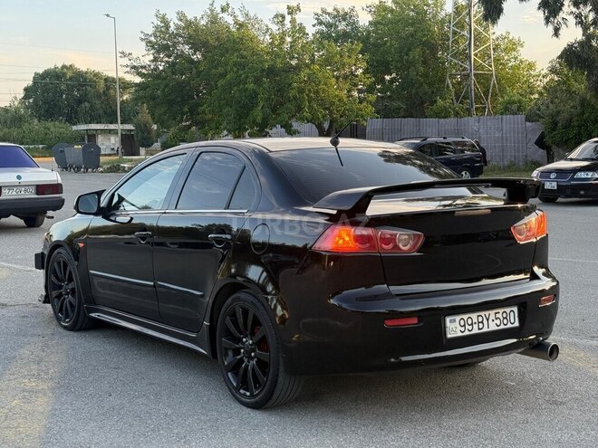 Mitsubishi Lancer-8