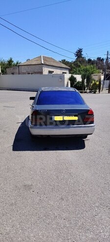 Mercedes C 180-3