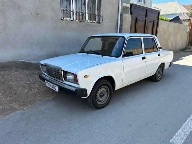 LADA (VAZ) 2107-1