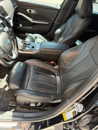 BMW 330-8