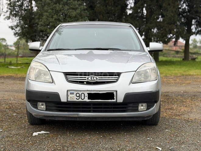 Kia Rio-1