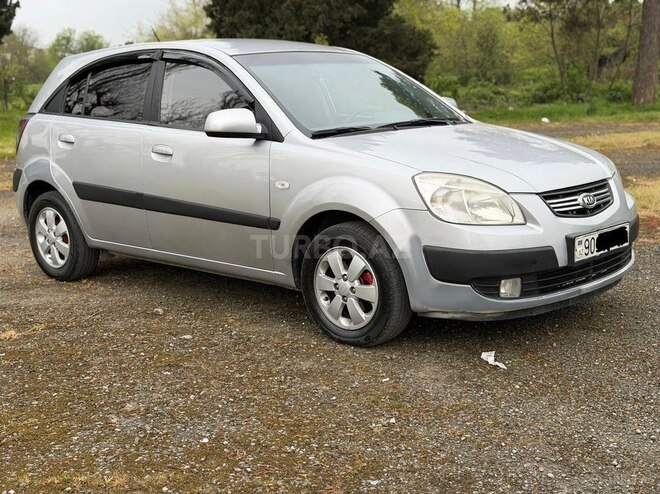Kia Rio-5