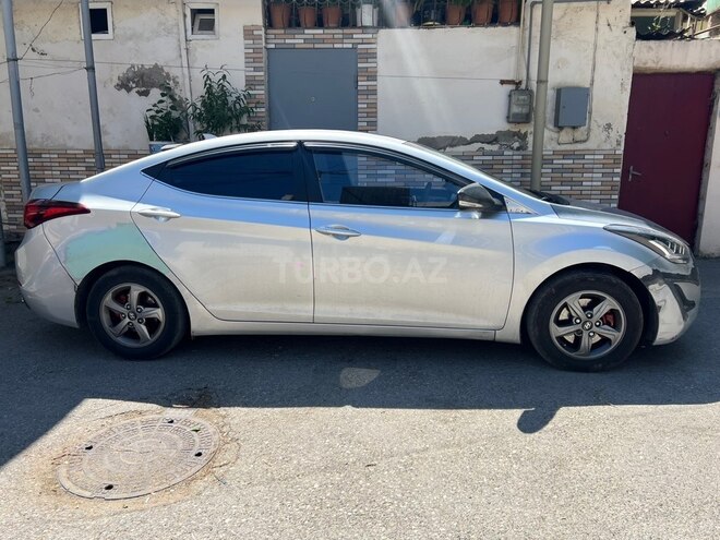 Hyundai Avante-4