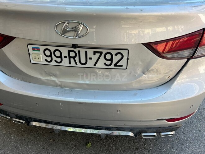 Hyundai Avante-5