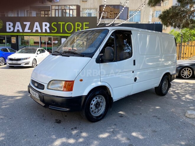 Ford Transit-2