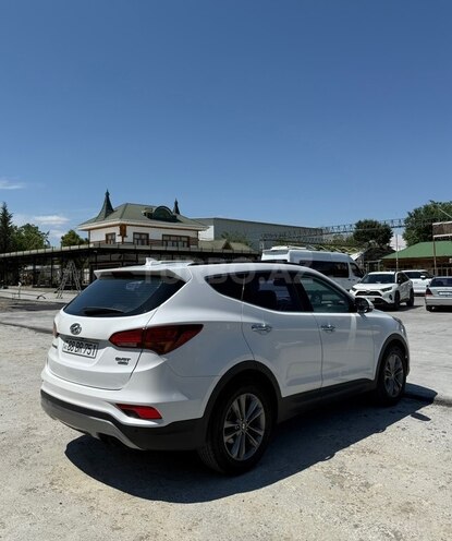 Hyundai Santa Fe-3