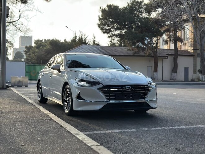Hyundai Sonata-1