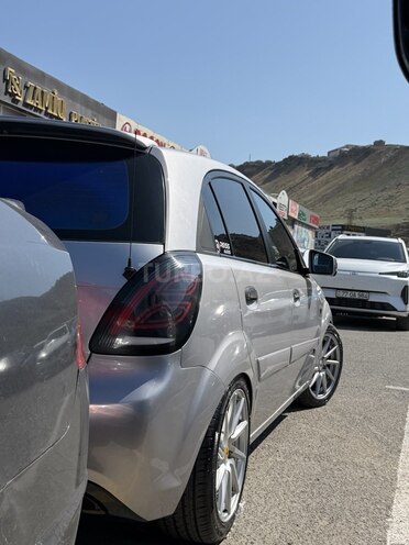 Kia Rio-4