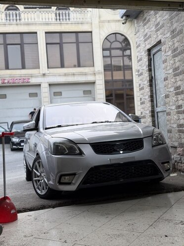 Kia Rio-6