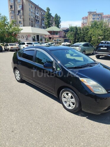 Toyota Prius-3
