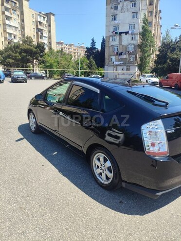 Toyota Prius-8