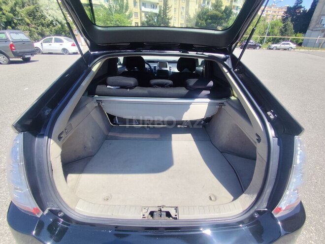 Toyota Prius-11