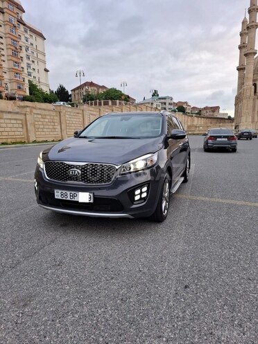 Kia Sorento-1