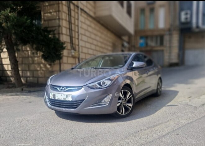 Hyundai Elantra-1