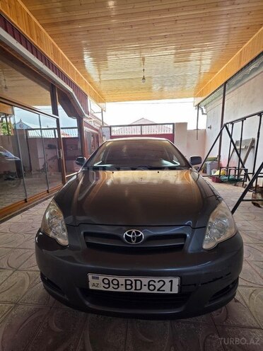 Toyota Corolla-2