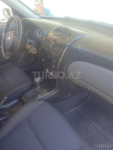 Nissan Sunny-5