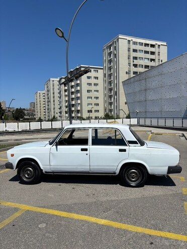 LADA (VAZ) 2107-4