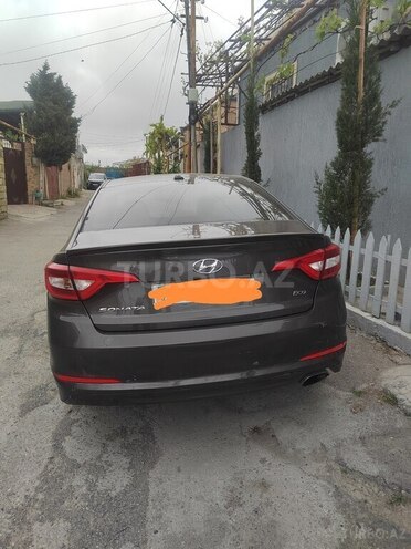 Hyundai Sonata-2