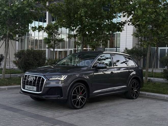 Audi Q7-2