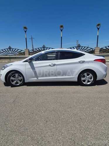 Hyundai Avante-4