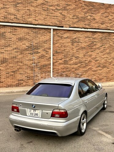 BMW 523-2