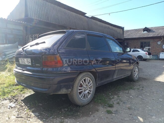 Opel Astra-3