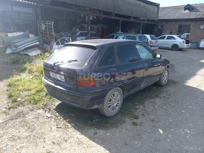 Opel Astra-4