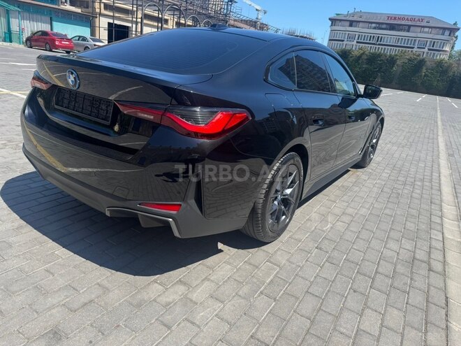 BMW i4-5