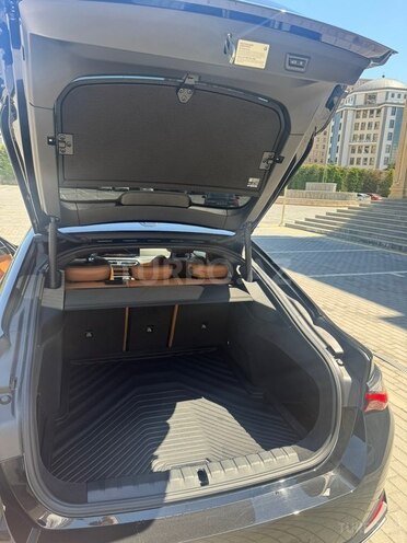 BMW i4-18