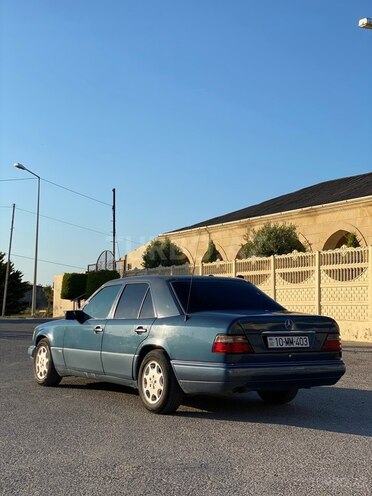 Mercedes 280 E-5
