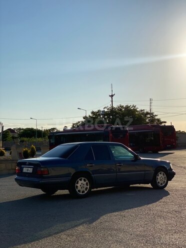 Mercedes 280 E-6