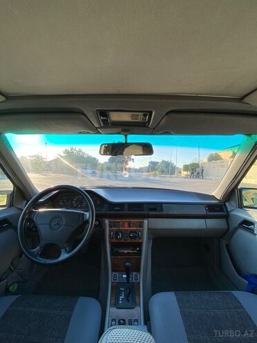Mercedes 280 E-9