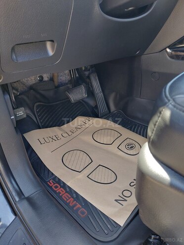 Kia Sorento-6